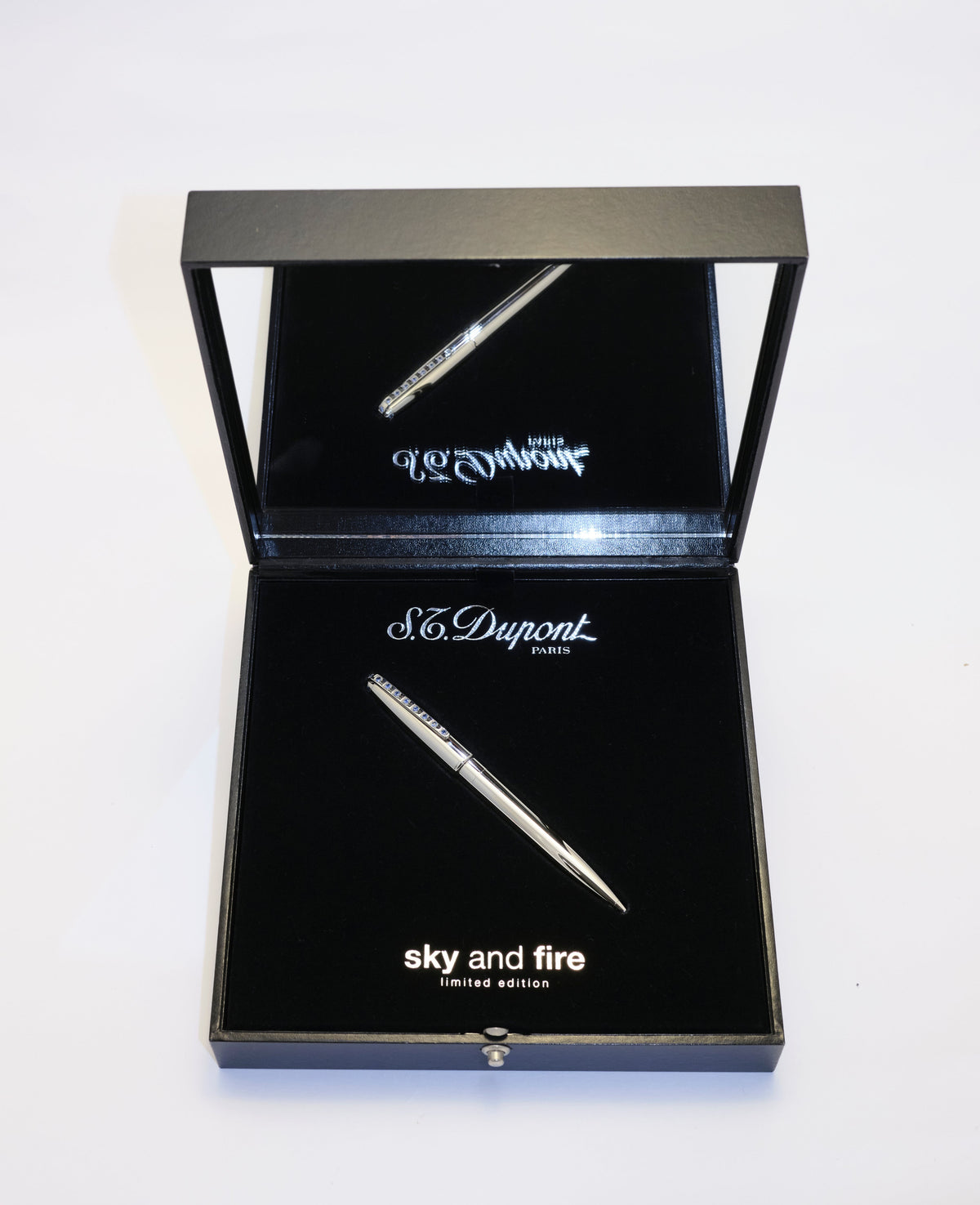 Penna Dupont in argento con pietre azzurre