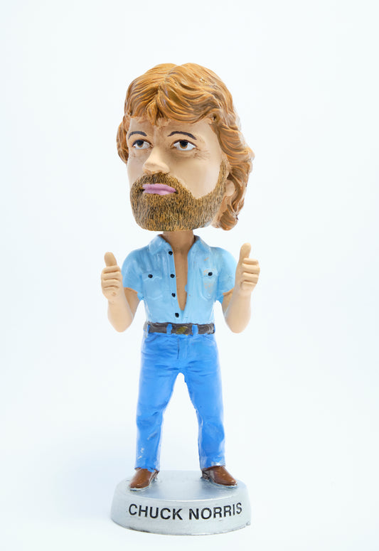 Statuina Chuck Norris